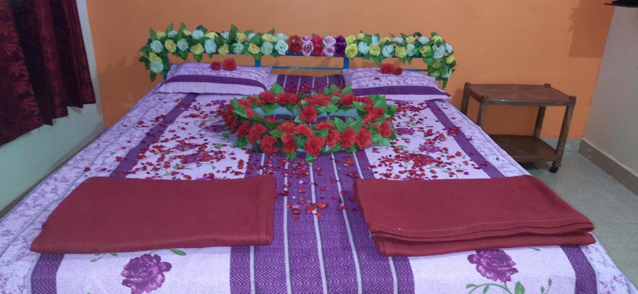 Omkar Beach Resort Malvan Bagian luar foto